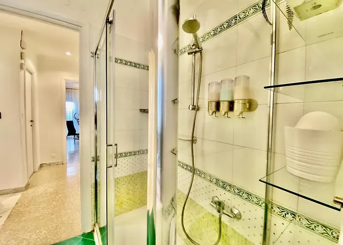 Elegant Vatican Metro & Golf Apartamento