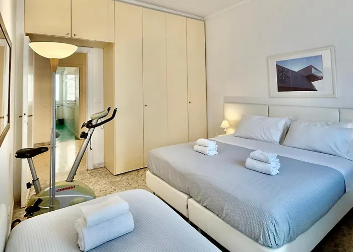Elegant Vatican Metro & Golf Apartamento